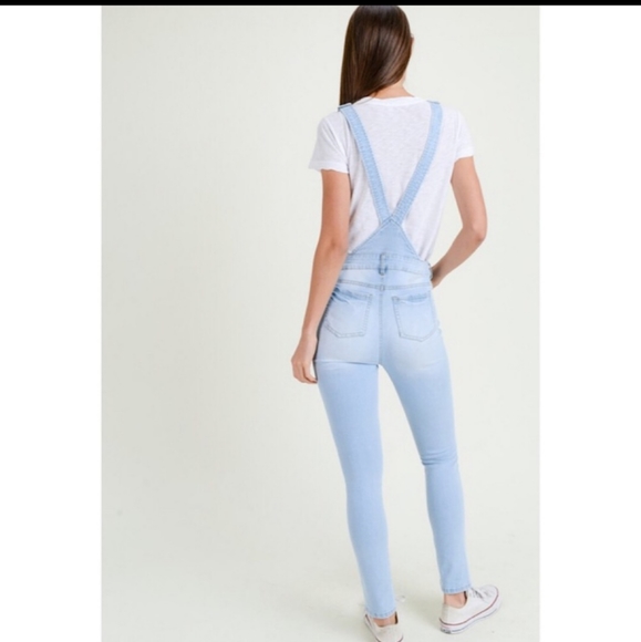 ๐ NWT Jegging Overalls - Picture 5 of 7